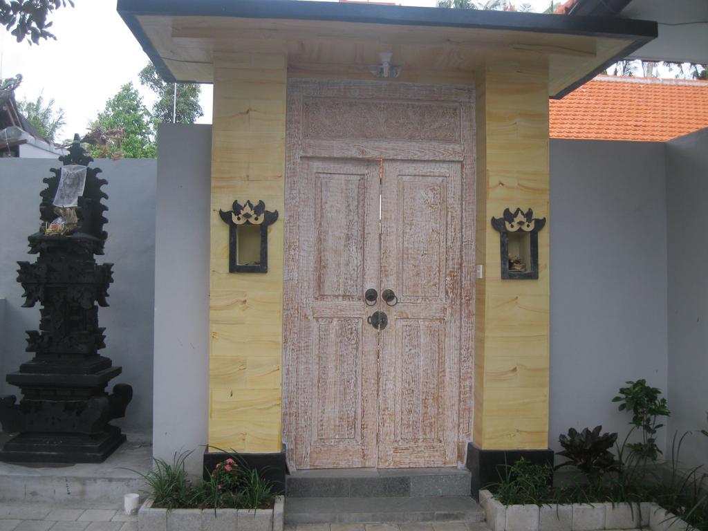 Temuku Guest House Canggu Extérieur photo